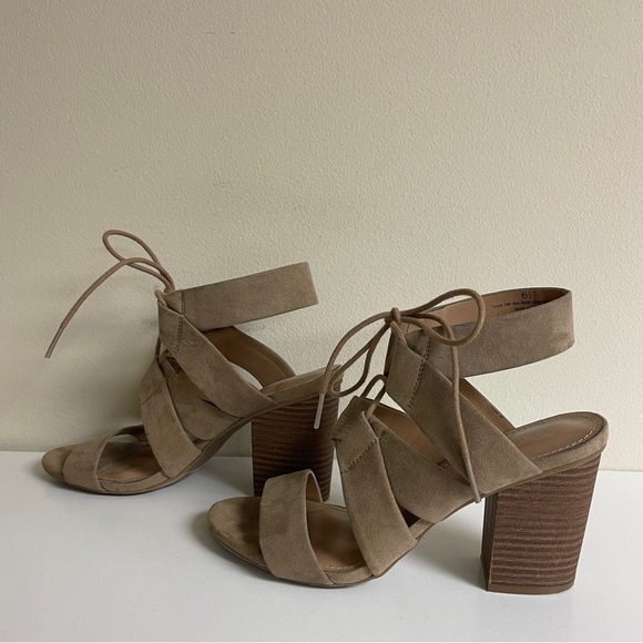 Merona Tan Lace Up Chunky Heel Sandals, Size 6.5 - Picture 1 of 7